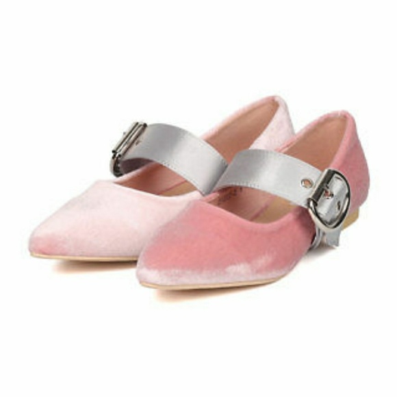🚨1 Pair Left🆕Pink Velvet Baby Doll Flat - Picture 2 of 8